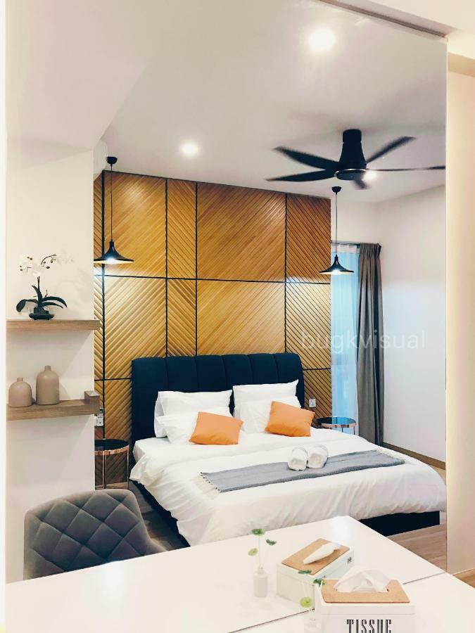 Luxury Seaview Family Suite By Little Cabin George Town Exteriör bild