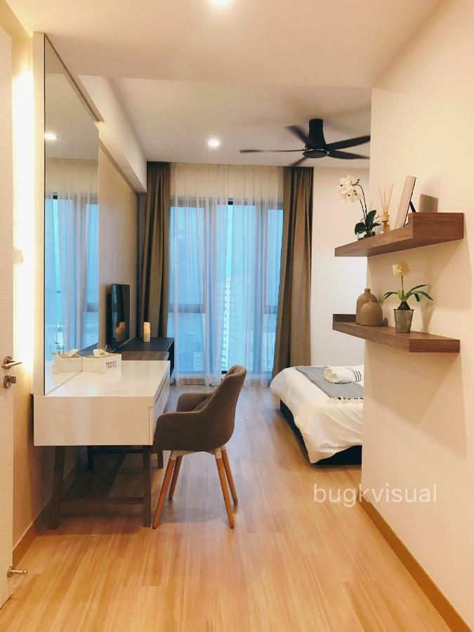 Luxury Seaview Family Suite By Little Cabin George Town Exteriör bild