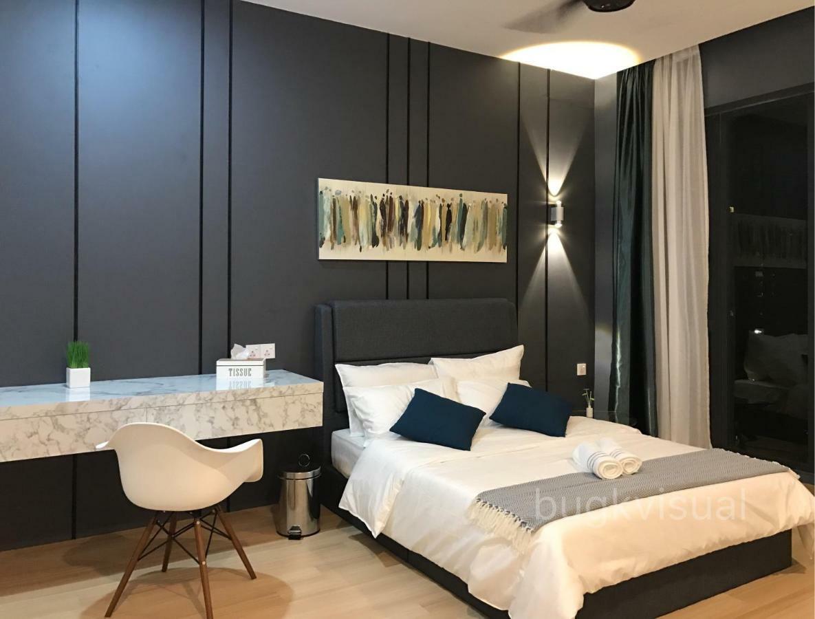 Luxury Seaview Family Suite By Little Cabin George Town Exteriör bild
